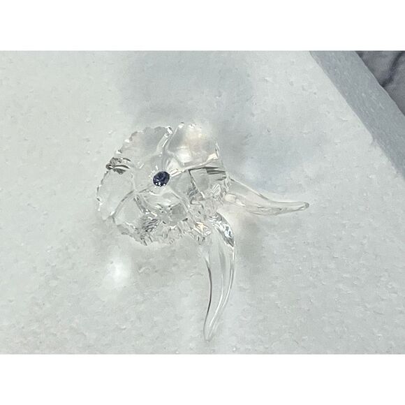 Swarovski Amour Flower Edelweiss 2019 Limited Edition Crystal Prndant - Picture 11 of 16